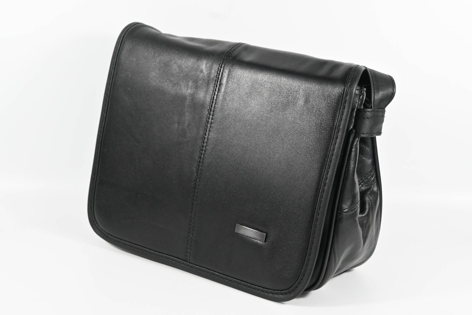 1591 | Premium Sheep Nappa Leather Flap Messenger Shoulder Bag - Image 3